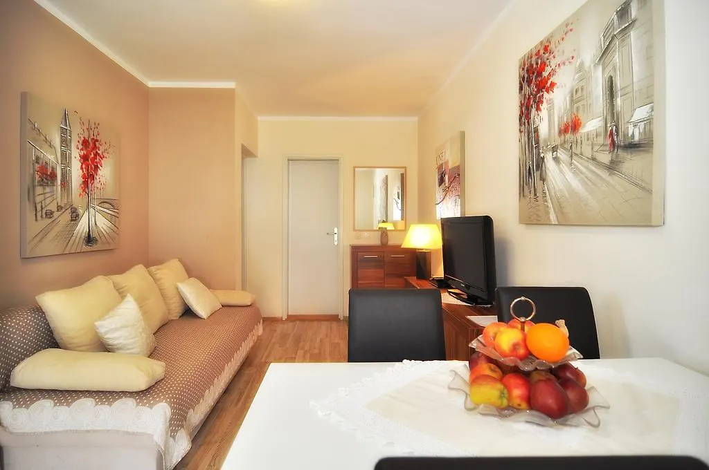 Villa Vanilla With Heated Pool Zadar Appartement
