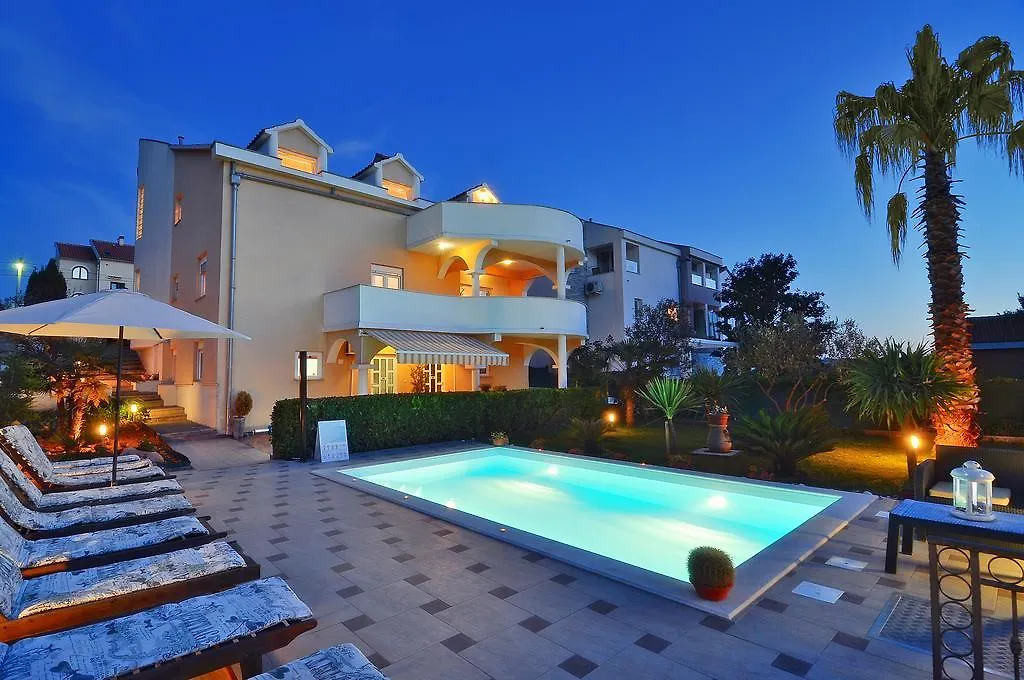Appartement Villa Vanilla With Heated Pool Zadar