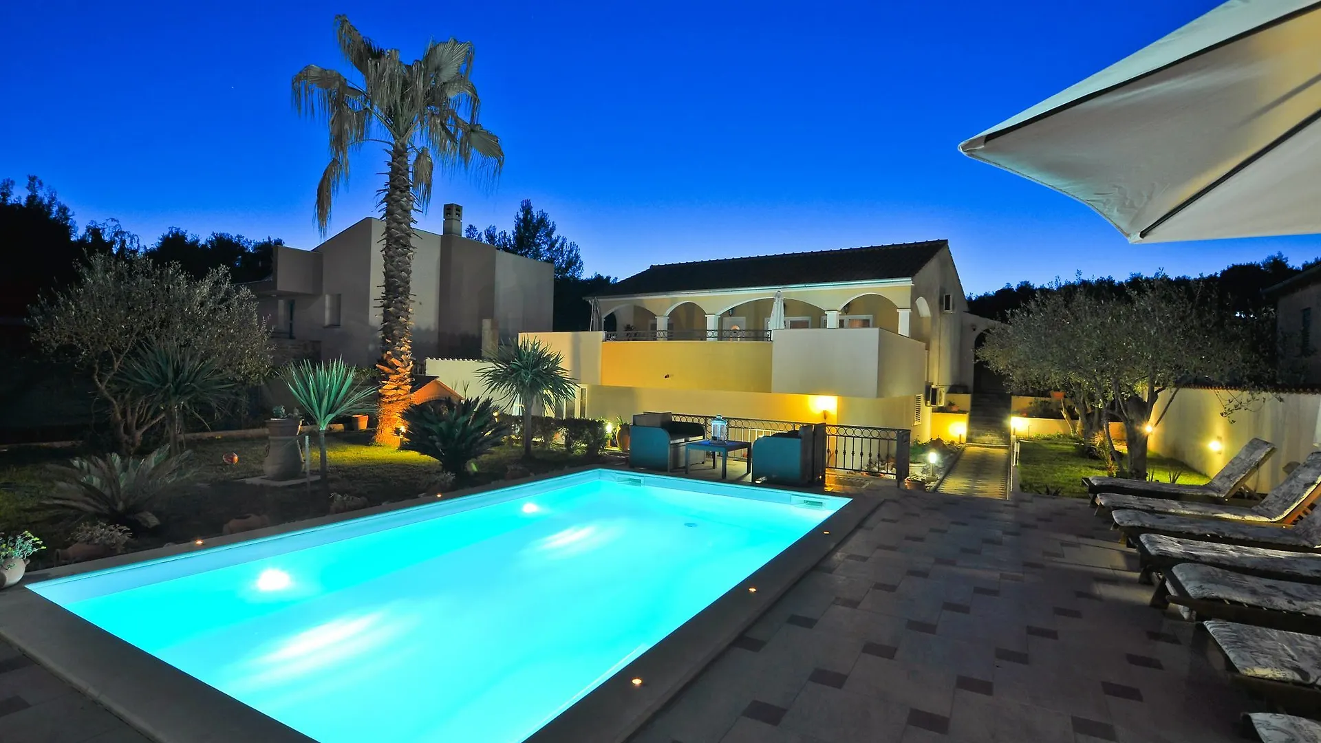 Villa Vanilla With Heated Pool Zadar